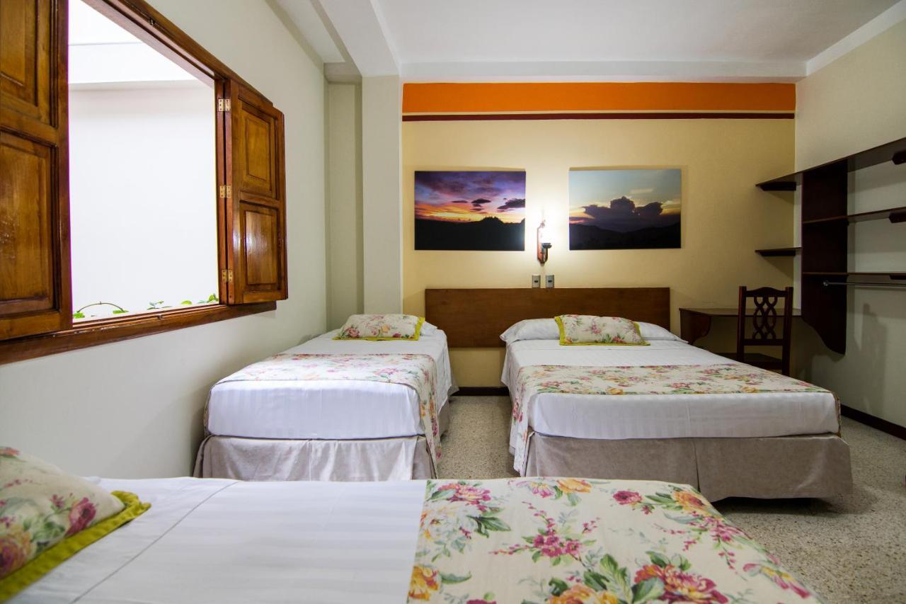 Valdivia Plaza Hotel 3*
